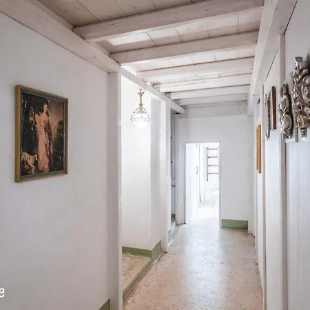 アパート Antica Dimora Palazzo Del Corso - Apulia タヴィアーノ