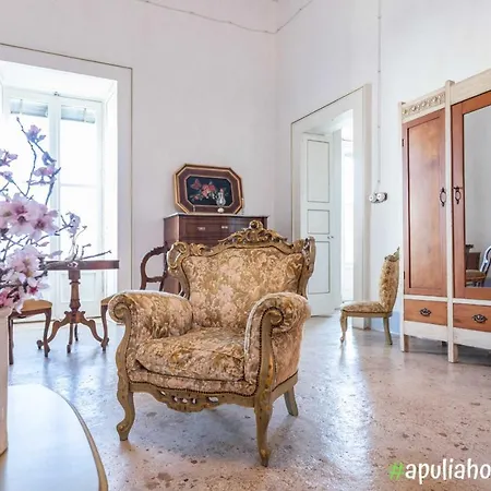 Antica Dimora Palazzo Del Corso - Apulia タヴィアーノ