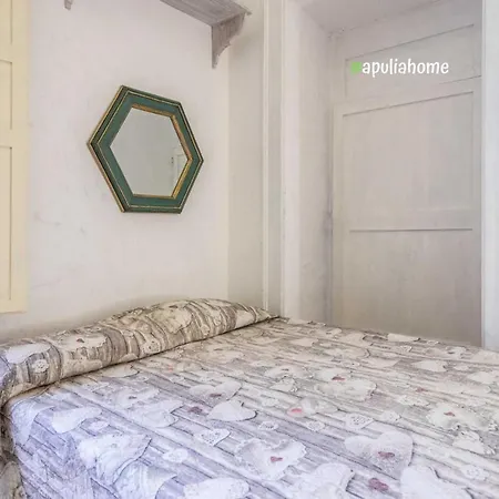 アパート Antica Dimora Palazzo Del Corso - Apulia タヴィアーノ